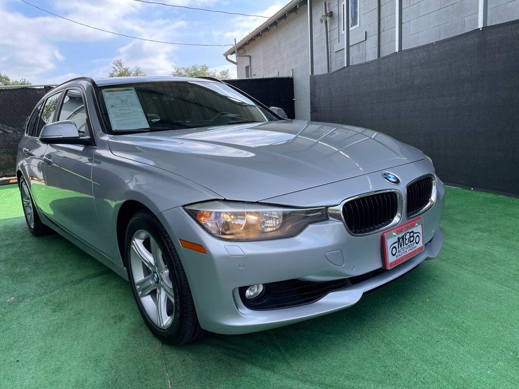 Used 2015 BMW 328i xDrive Wagon AWD/4WD image 1