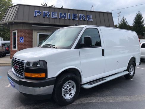 Used 2025 GMC Savana 2500 w/ Driver Convenience Package RWD image 10