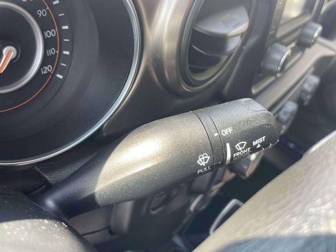 Used 2019 Jeep Wrangler Sport AWD/4WD image 23