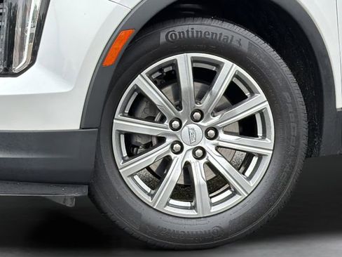 Used 2021 Cadillac XT4 Premium Luxury w/ Driver Awareness Package image 14