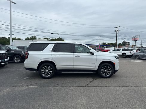Used 2023 Chevrolet Tahoe LT w/ LT Signature Package AWD/4WD image 6