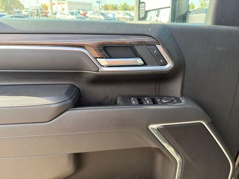Used 2025 Chevrolet Silverado 2500 LT w/ Convenience Package AWD/4WD image 15