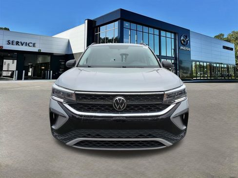 Used 2022 Volkswagen Taos S image 9