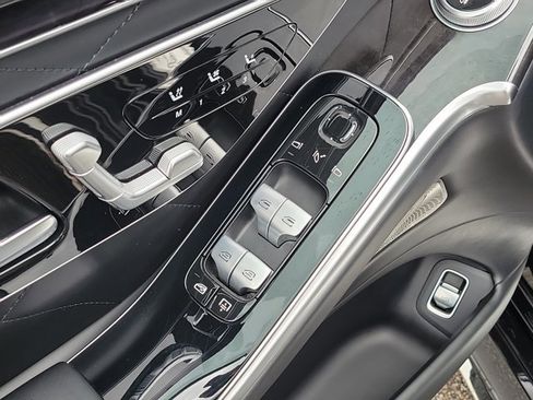 Used 2023 Mercedes-Benz S 500 4MATIC image 19