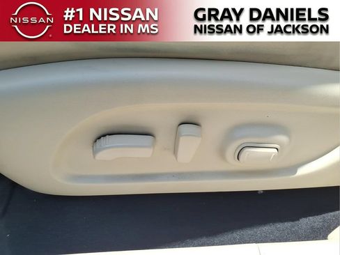 Used 2019 Nissan Murano Platinum FWD image 13