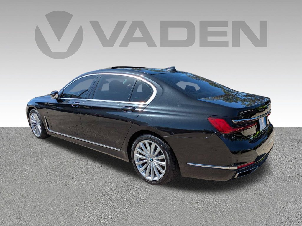 Used 2020 BMW 740i w/ Premium Package RWD image 26