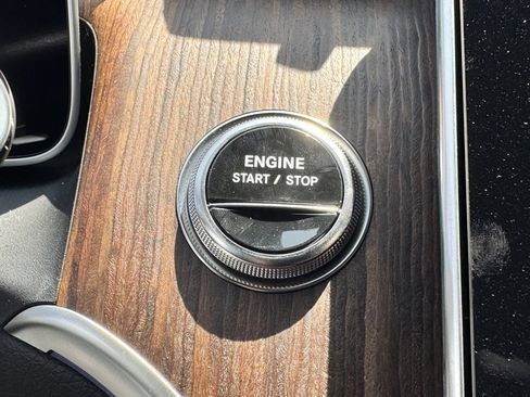 New 2025 Mercedes-Benz GLC 350e 4MATIC image 26