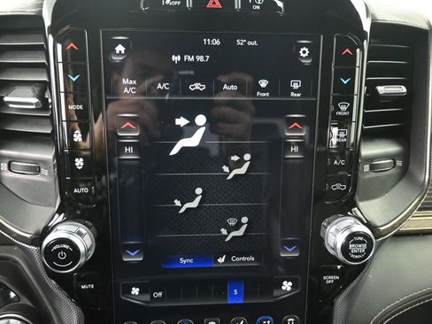 Used 2019 RAM 1500 Limited image 17