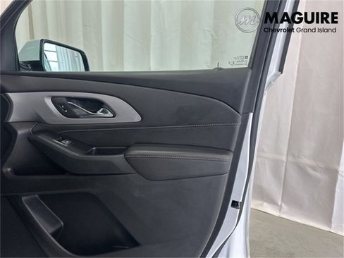 Used 2020 Chevrolet Traverse LT w/ LPO, Floor Liner Package image 20