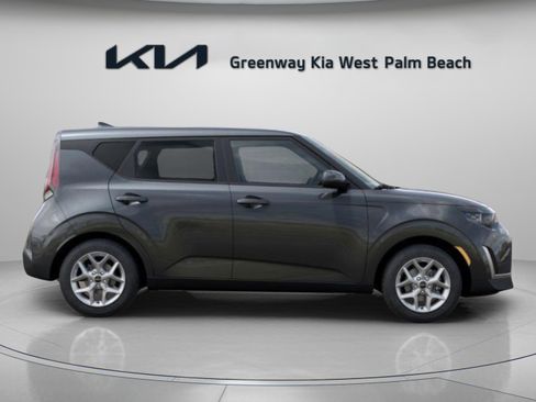 New 2025 Kia Soul LX image 9