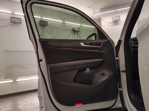 Used 2024 Volkswagen Atlas Cross Sport SEL Premium R-Line image 20