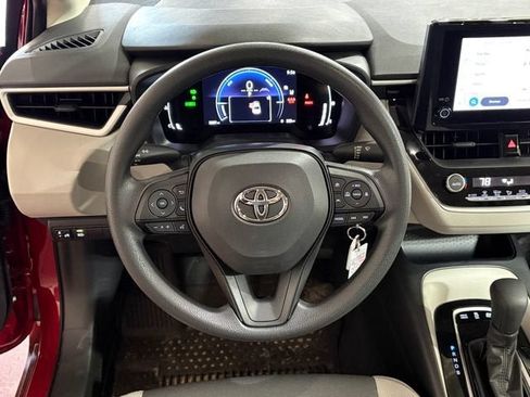 Used 2026 Toyota Corolla LE AWD/4WD image 14