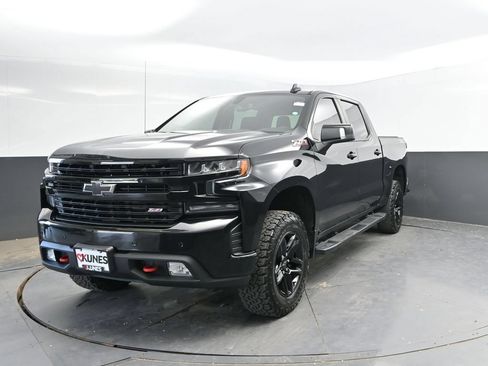 Used 2022 Chevrolet Silverado 1500 LT Trail Boss w/ LT Trail Boss Premium Package AWD/4WD image 3