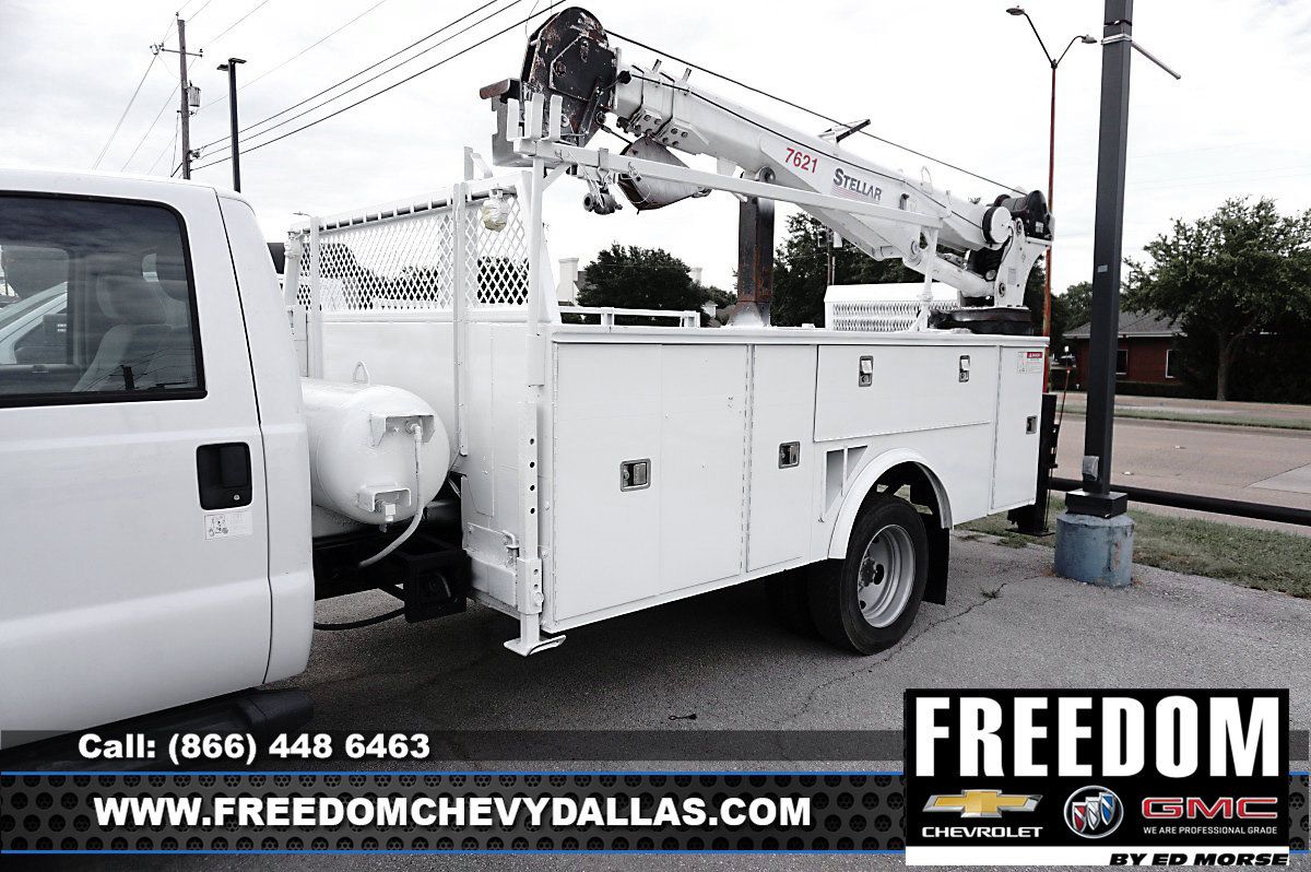 Used 2014 Ford F550 4x4 Regular Cab Super Duty image 8