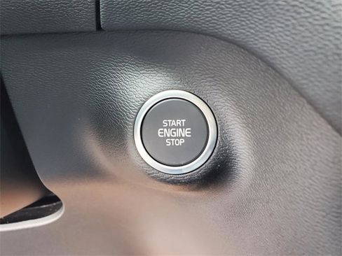 New 2026 Volvo XC40 B5 Plus w/ Protection Package Premier image 20