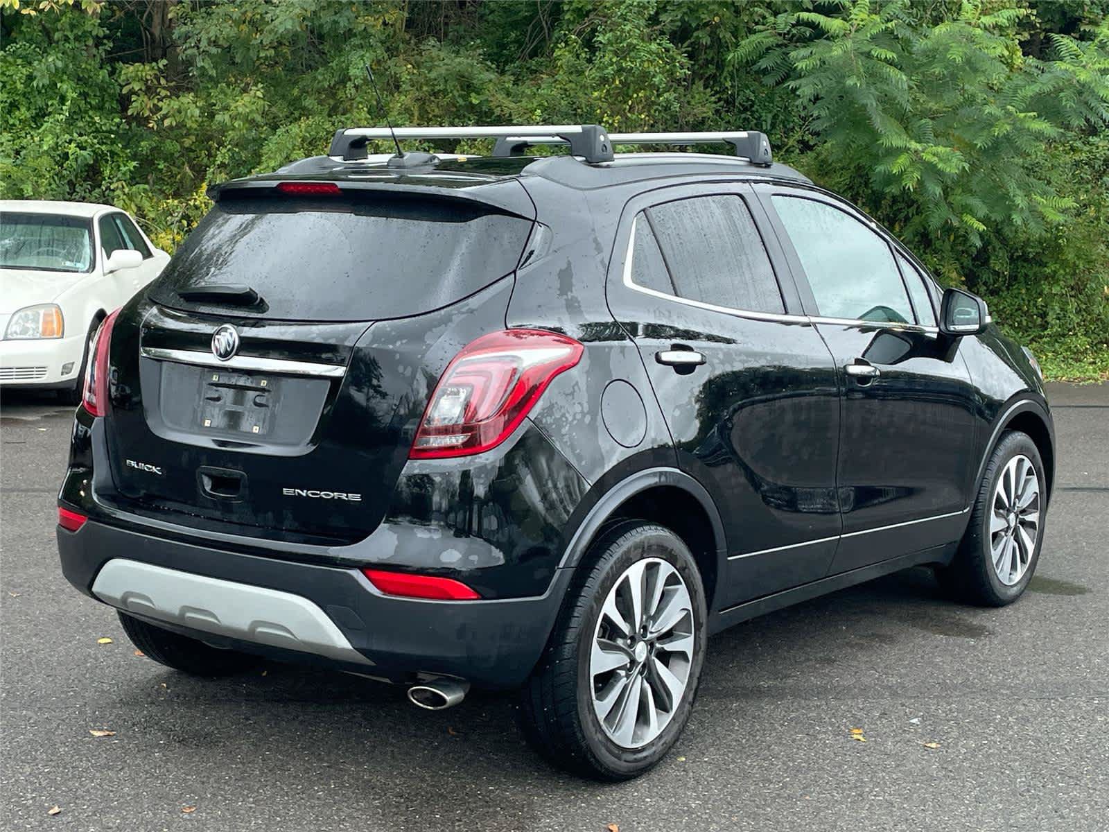 Used 2018 Buick Encore Essence FWD image 5