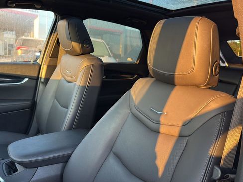 Used 2025 Cadillac XT5 Premium Luxury image 26