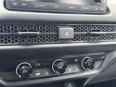 Used 2023 Honda HR-V LX image 30