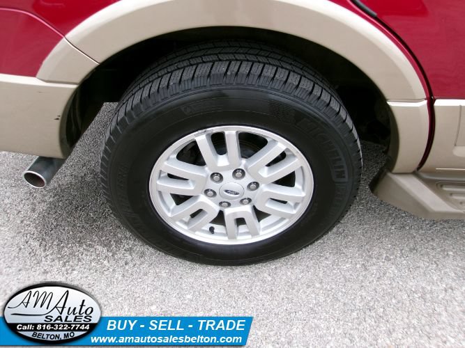 Used 2014 Ford Expedition XLT w/ Equipment Group 202A AWD/4WD image 25