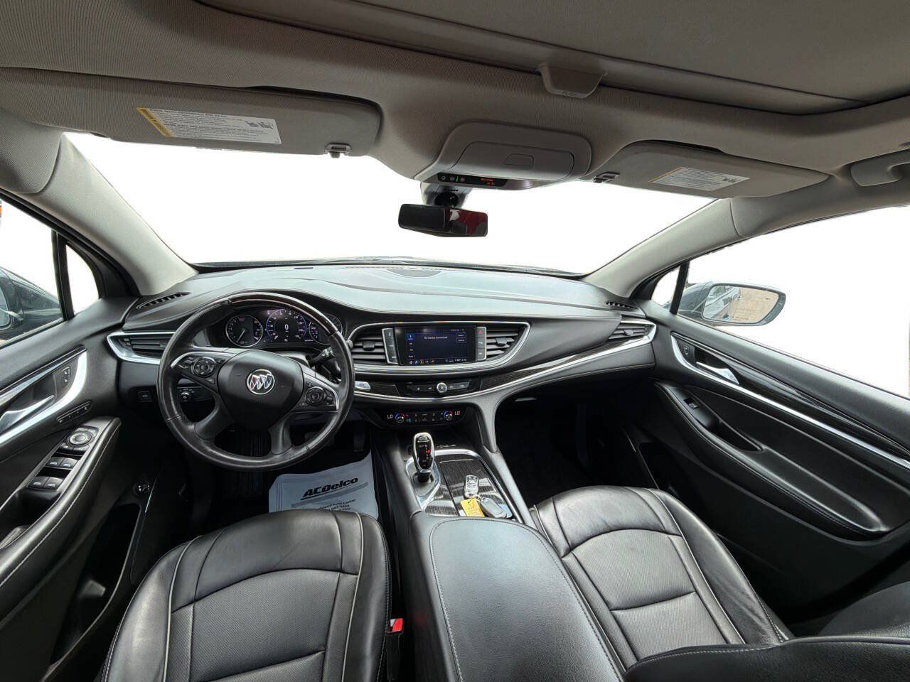 Used 2020 Buick Enclave Avenir w/ Avenir Technology Package AWD/4WD image 12
