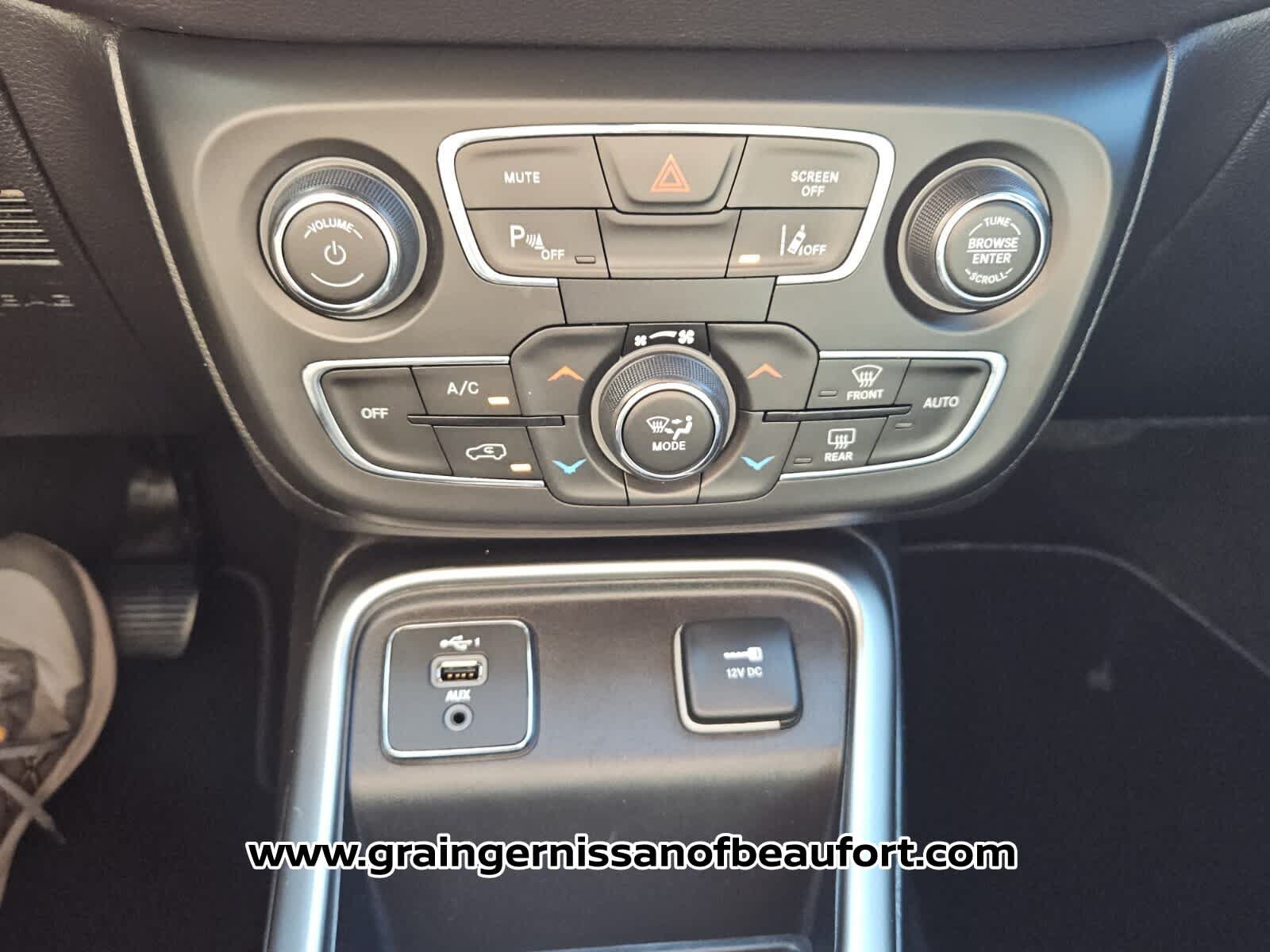 Used 2021 Jeep Compass Latitude w/ Driver Assistance Group FWD image 10