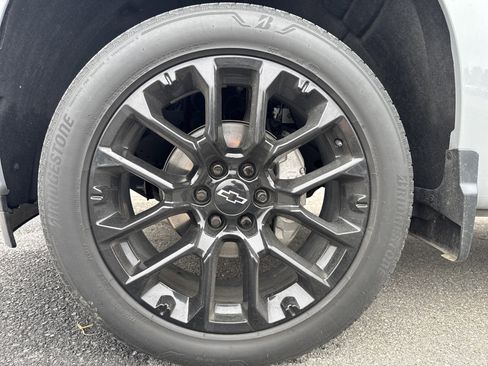 Used 2024 Chevrolet Silverado 1500 RST w/ Convenience Package II image 41