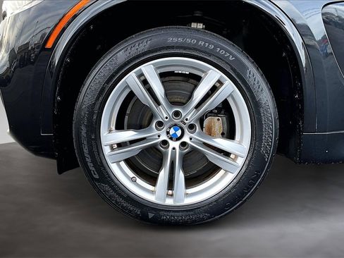 Used 2016 BMW X5 xDrive50i image 9