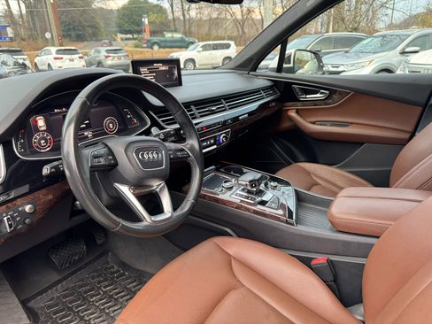 Used 2017 Audi Q7 3.0T Prestige image 11
