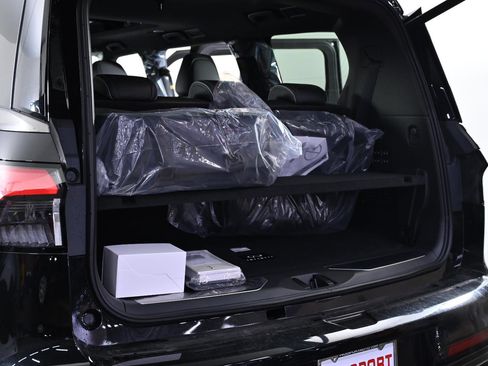 New 2026 INFINITI QX80 Autograph w/ Premium Cargo Package image 37