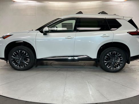New 2026 Nissan Rogue Platinum w/ Platinum Premium Package AWD/4WD image 2