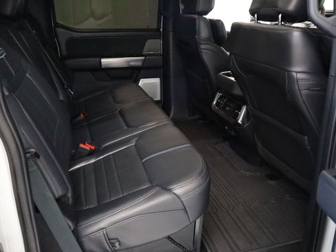 Used 2025 Ford F450 Platinum image 31