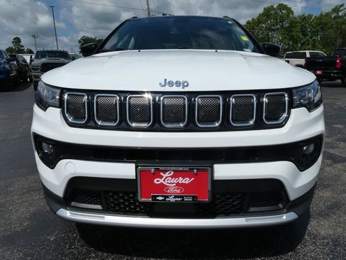 Used 2022 Jeep Compass Limited AWD/4WD image 10