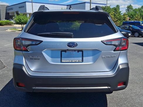 Certified 2025 Subaru Outback Premium AWD/4WD image 5