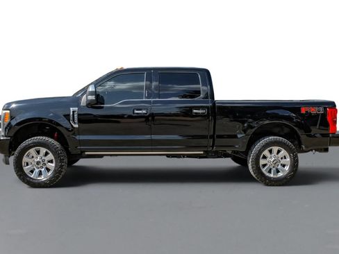 Used 2017 Ford F250 Platinum w/ Platinum Ultimate Package AWD/4WD image 9