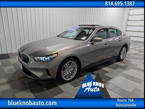 Used 2024 BMW 530i xDrive image 1