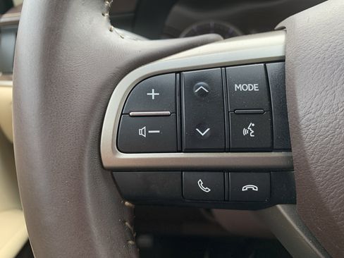 Used 2016 Lexus ES 350 w/ Premium Package w/Wood Trim FWD image 19