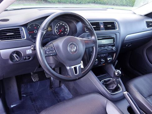 Used 2014 Volkswagen Jetta TDI FWD image 4
