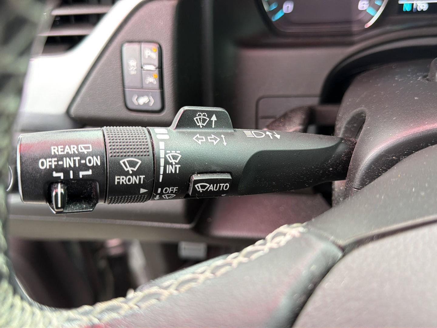 Used 2019 Chevrolet Tahoe LT AWD/4WD image 12