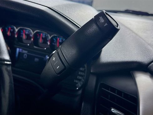Used 2019 GMC Yukon XL SLT w/ Open Road Package RWD image 19