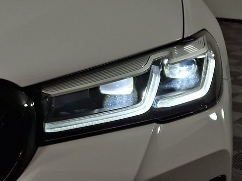 Certified 2023 BMW 530i xDrive w/ M Sport Package AWD/4WD image 12