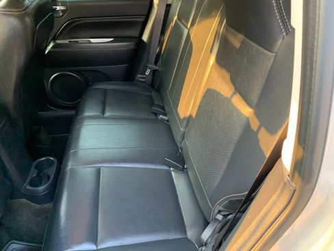Used 2016 Jeep Compass High Altitude AWD/4WD image 18
