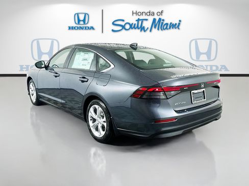 Certified 2025 Honda Accord LX image 4