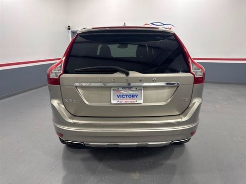 Used 2016 Volvo XC60 T5 Premier FWD image 8