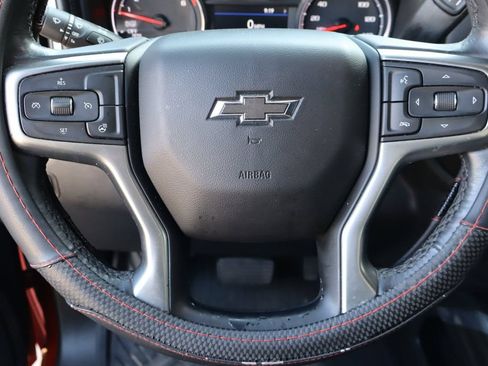 Used 2021 Chevrolet Silverado 1500 LT Trail Boss w/ Convenience Package II AWD/4WD image 11
