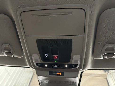 Used 2023 Honda Accord EX image 22