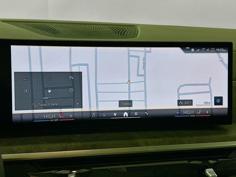 Used 2025 BMW X7 xDrive40i image 17