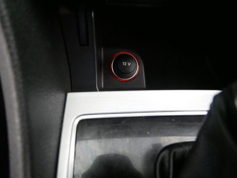 Used 2013 Volkswagen Passat 2.5 SE image 29