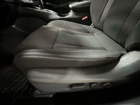 Used 2025 Subaru Outback Premium image 18