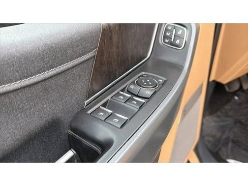 Used 2022 Ford F150 Lariat AWD/4WD image 15