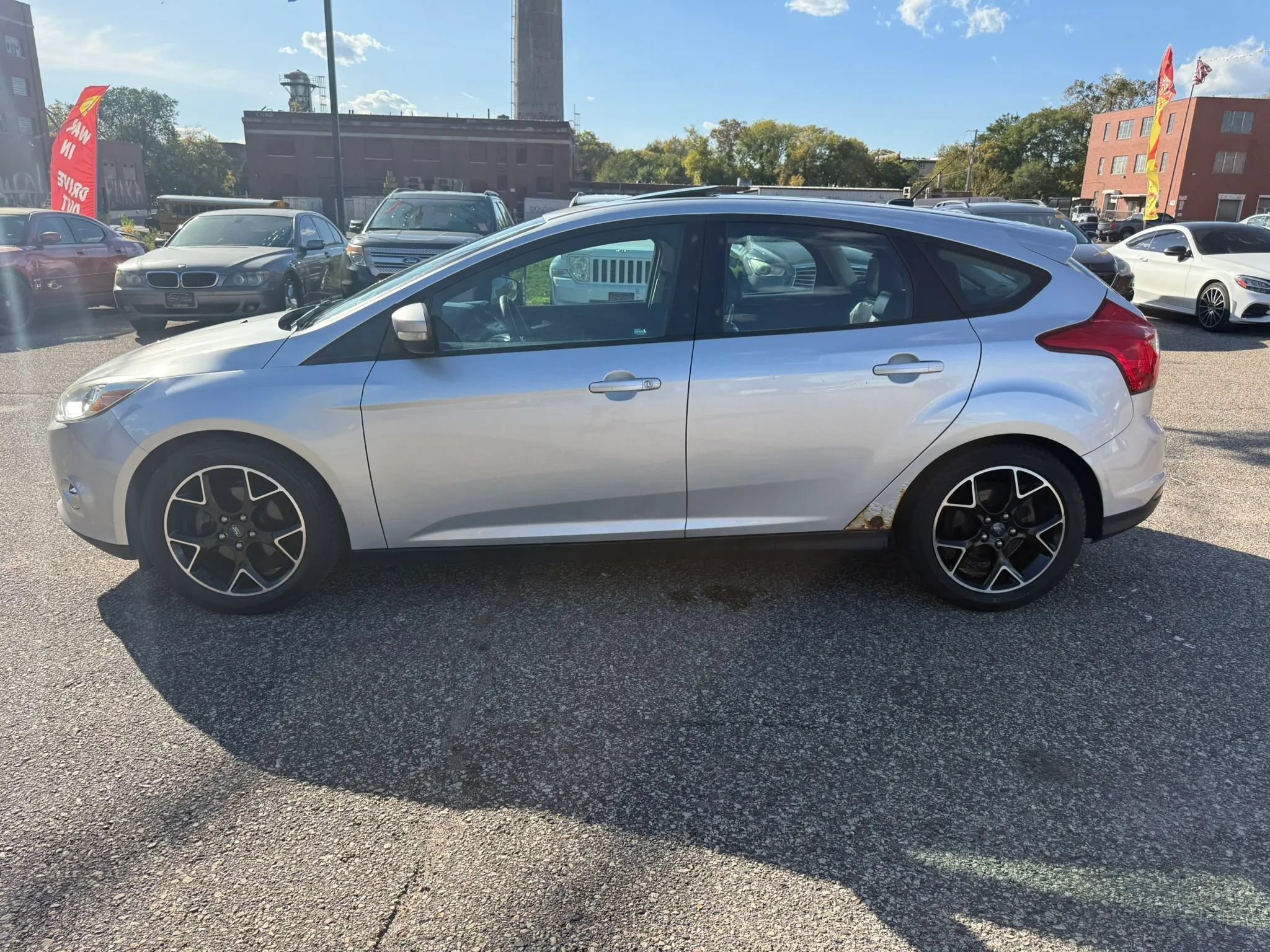 Used 2014 Ford Focus SE w/ Equipment Group 201A FWD image 5
